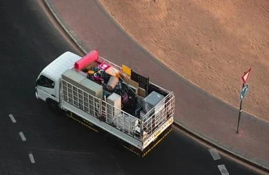 Cheap movers and packers Dubai transporting goods safely
