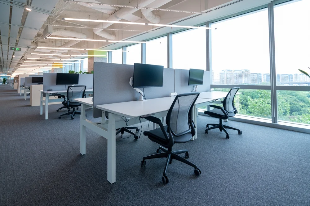 Office Furniture Dismantling and Setup by office movers in business bay